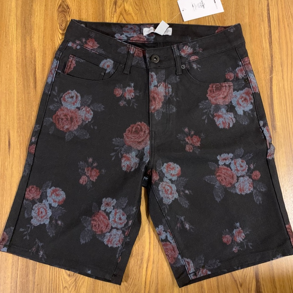 Four Pairs of Mens Shorts - Picture 5 of 15